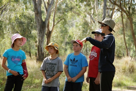 RiverConnect Education Officer, Bonny Schnorrenberg, takes kids on an educational walk